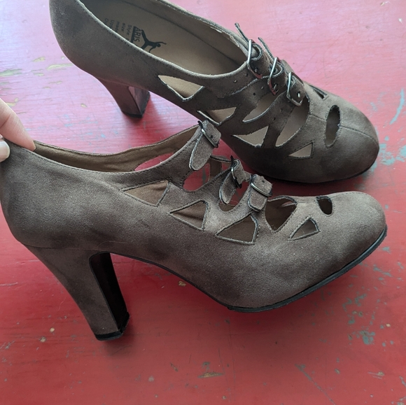 🤍 1940s cut out repro heels - Picture 4 of 8